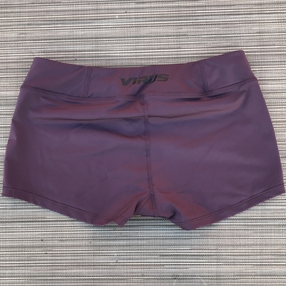 🔻NWOT Virus Stay Cool Data Training Short - Picture 8 of 9